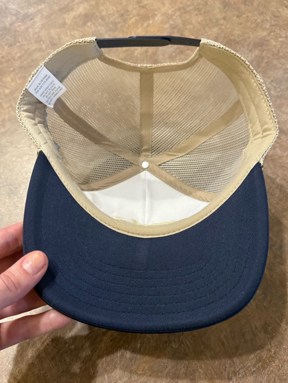 NWOT Busch Light Mesh Trucker Hat in Tan and Navy - Picture 3 of 3